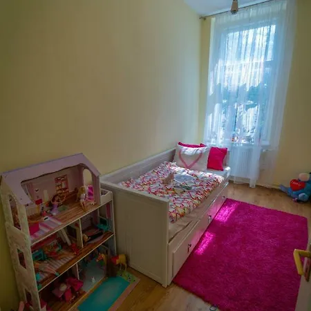 Sopron City Apartment 아파트