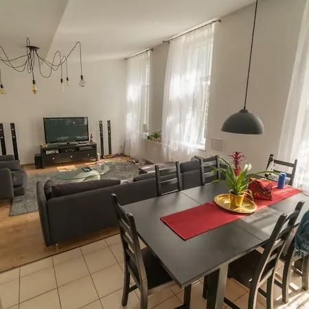 Lägenhet Sopron City Apartment Sopron