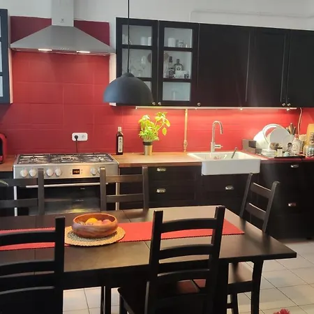 Sopron City Apartment 쇼프론